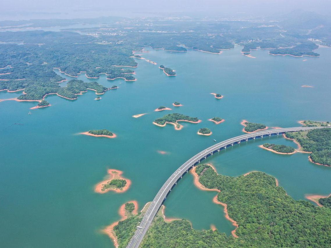 不负青山展新卷——江西逐绿前行打造生态文明建设高地