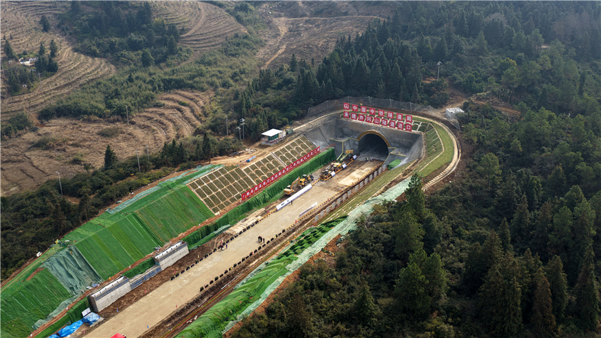 长赣高铁井冈山隧道正式进入主体工程施工阶段