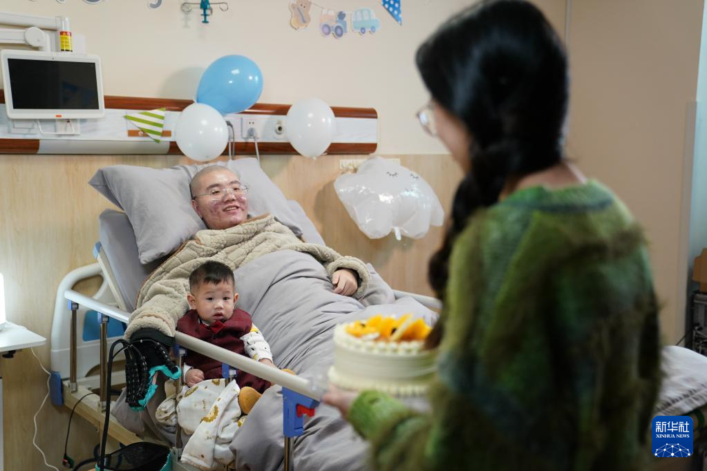 通过50毫秒全链路超低延时与脑机